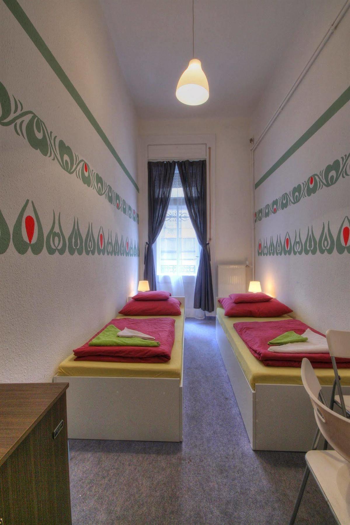 Opera Guesthouse Boedapest Buitenkant foto