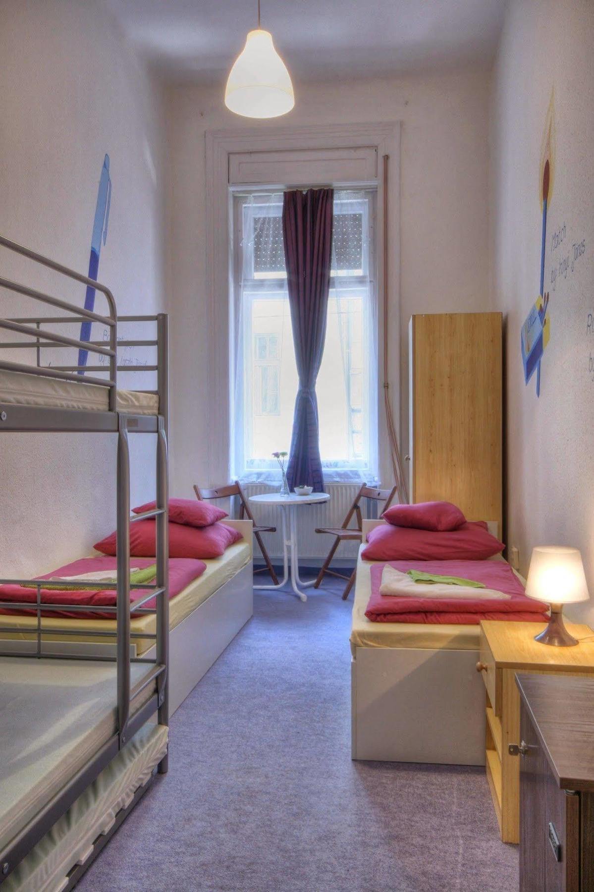 Opera Guesthouse Boedapest Buitenkant foto