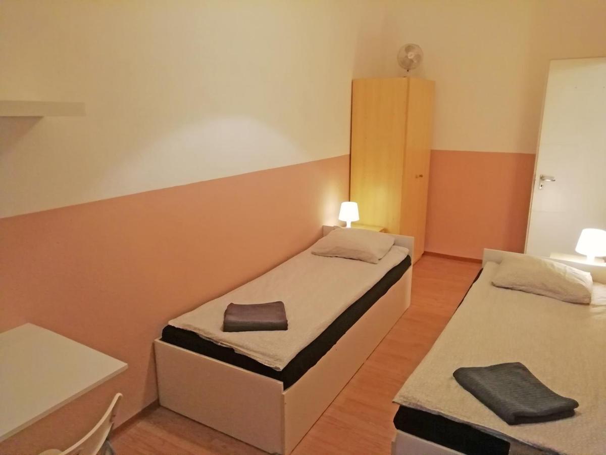Opera Guesthouse Boedapest Buitenkant foto